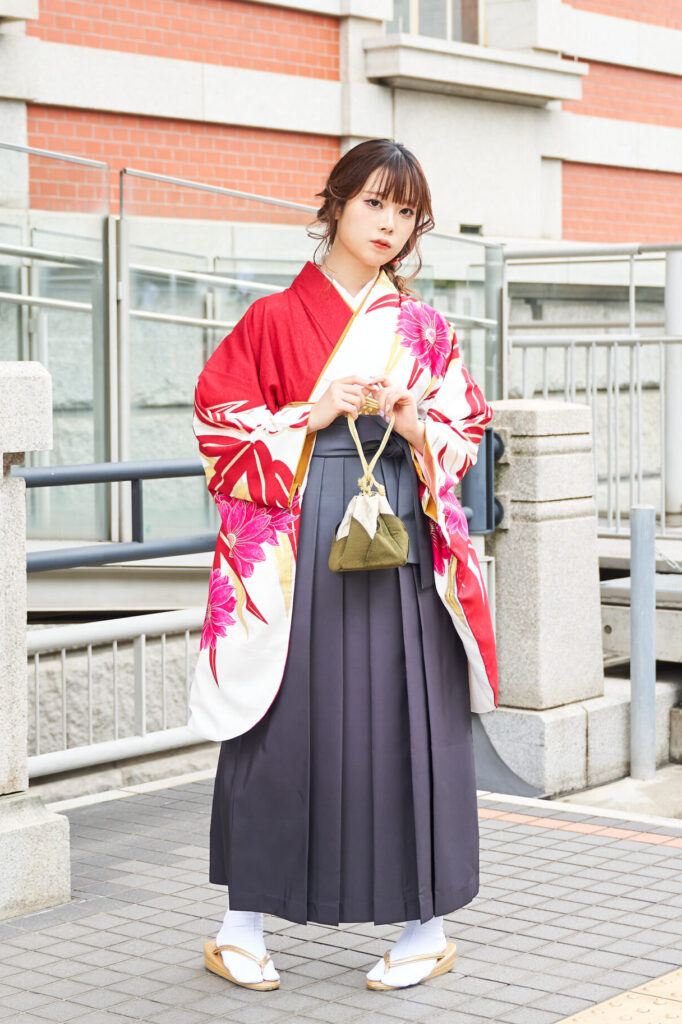 着物　KI-1　￥33,000 袴　S-7 ¥5,500
