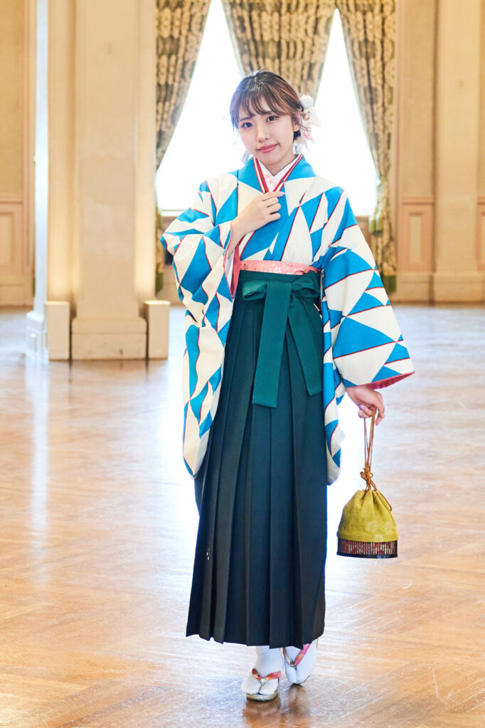 着物　TY-5　￥22,000 袴　R-1 ￥8,800