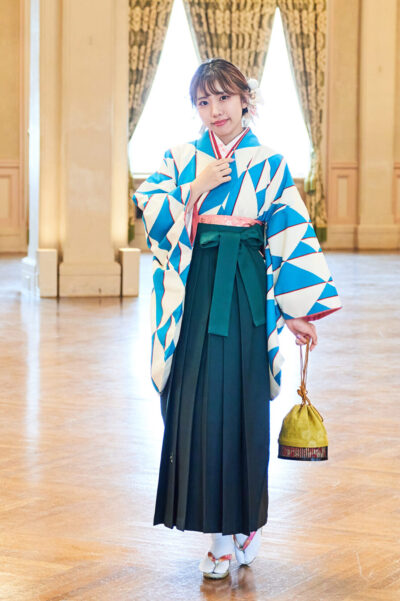 着物　TY-5　￥22,000 袴　R-1 ￥8,800