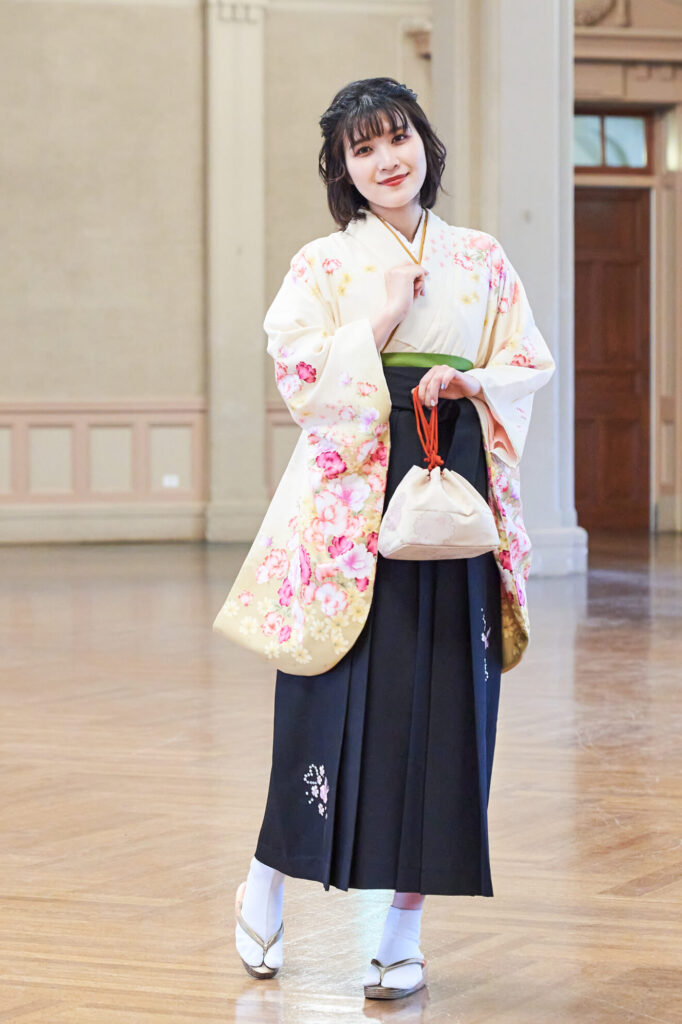 先生におすすめの上品な袴セット