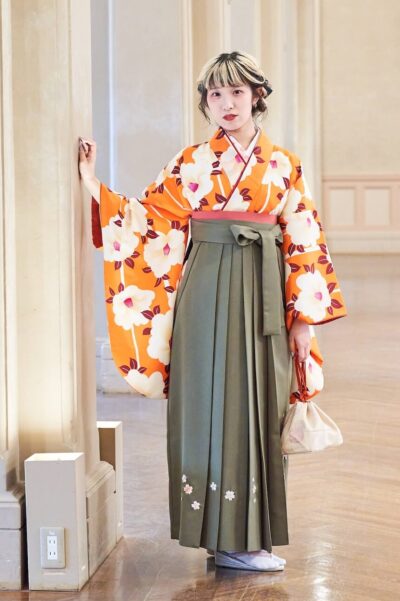 着物　M-46　￥22,000 袴　K-6 ¥13,200