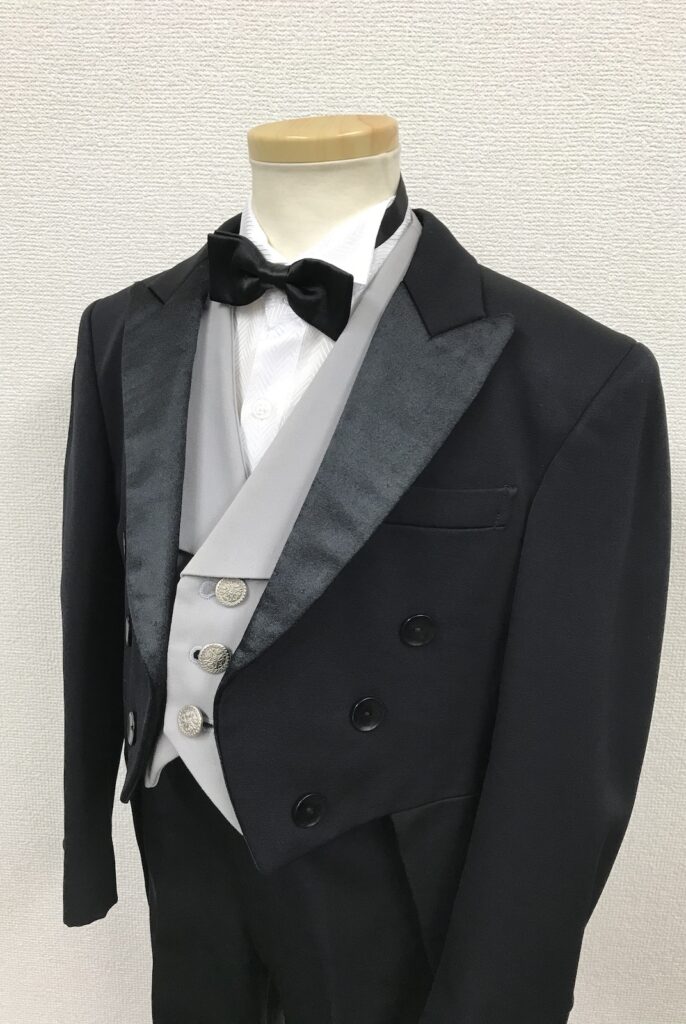 キッズタキシード【T2】黒の正式燕尾服